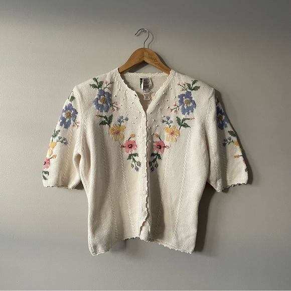Susan Bristol Sweaters - Vintage 90s Grannycore Susan Bristol embroidered floral knit cardigan sweater